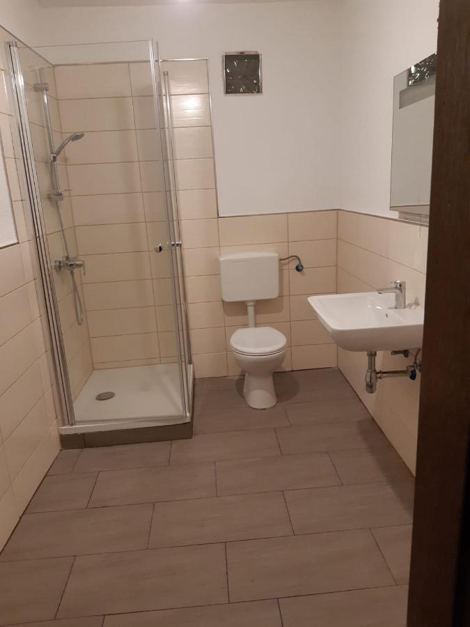 Weingut Und Gaestehaus Vongerichten Oberhausen  Bagian luar foto